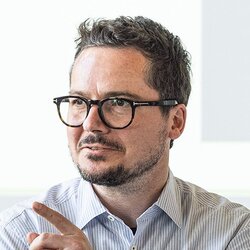 Regressionsanalyse zeigt transparent, wie Daten zusammenhängen und welche Variablen bestimmte Ergebnisse beeinflussen.